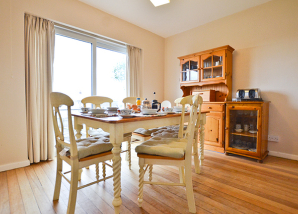 Capenhurst 4 Star Coastal Cottage Beadnell only 3 minutes walk to the Beach - sleeps 6