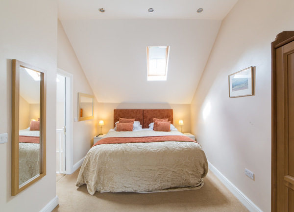 Millers Barn is a 5 Star Cottage, sleeping up to 5 people over three bedrooms and 2 floors with an en-suite to the master bedroom and a family bathroom.