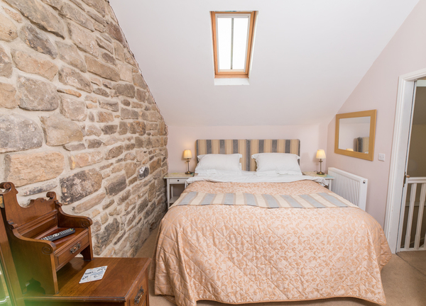 Pig Run Barn - Master Bedroom, which can be arranged as a super king or a twin 4 Star Gold Cottage sleeping upto 4 persons near Beamish, Durham and Newcastle, perfect for a family holiday or working away from home 