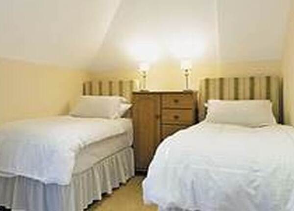 Millers Barn twin room 