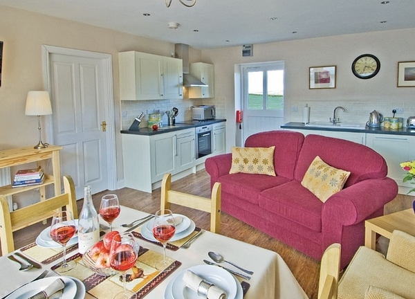 Lapwing Cottage 5 Star single storey cottage 