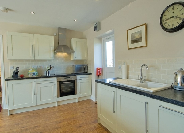 Lapwing Cottage 5 Star single storey cottage 